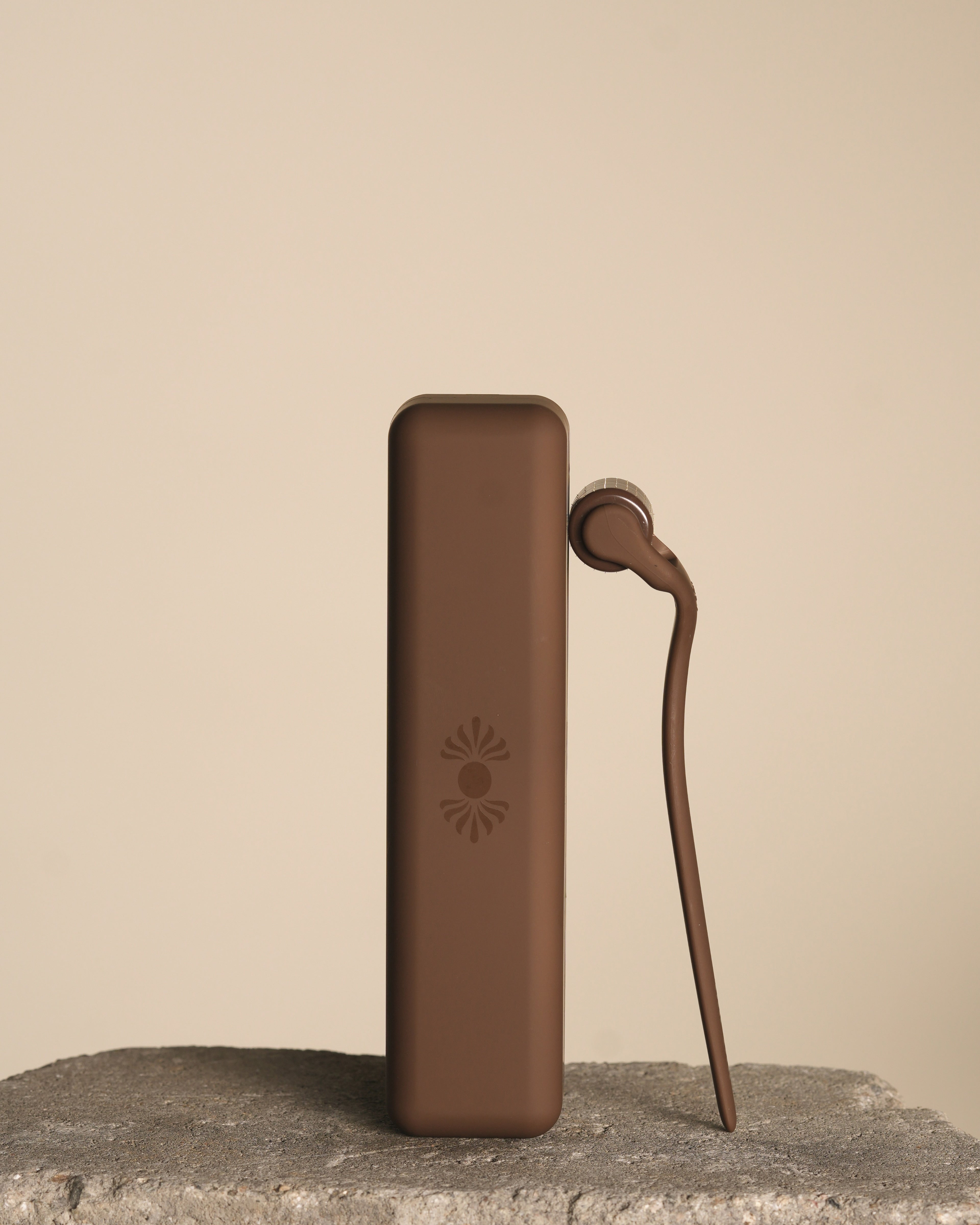 GROWING SEASON - DERMA ROLLER